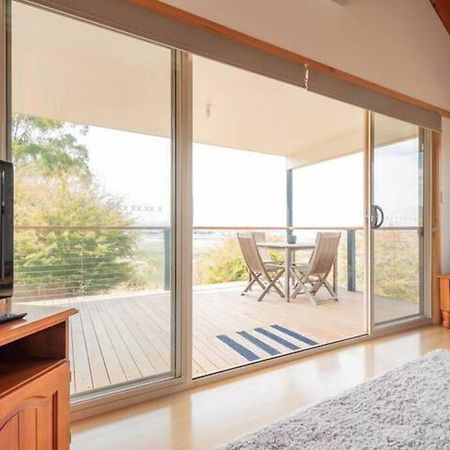 Private 2 Bedroom Cabin Retreat Legana エクステリア 写真