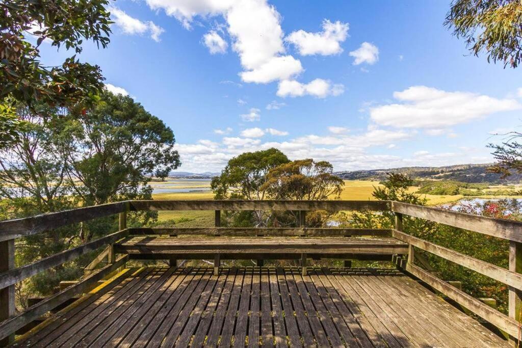 Private 2 Bedroom Cabin Retreat Legana エクステリア 写真
